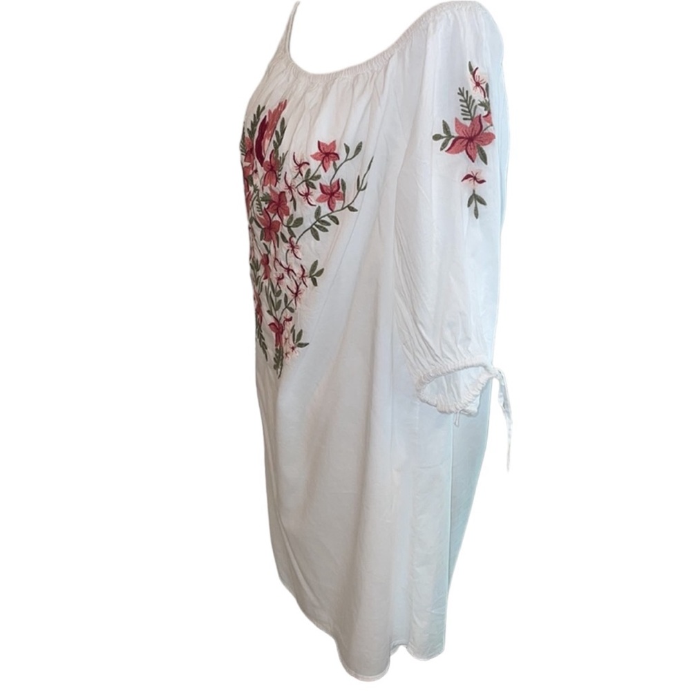 Hinge Sheath Embroidered White Dress Size Medium NWT - Picture 7 of 16